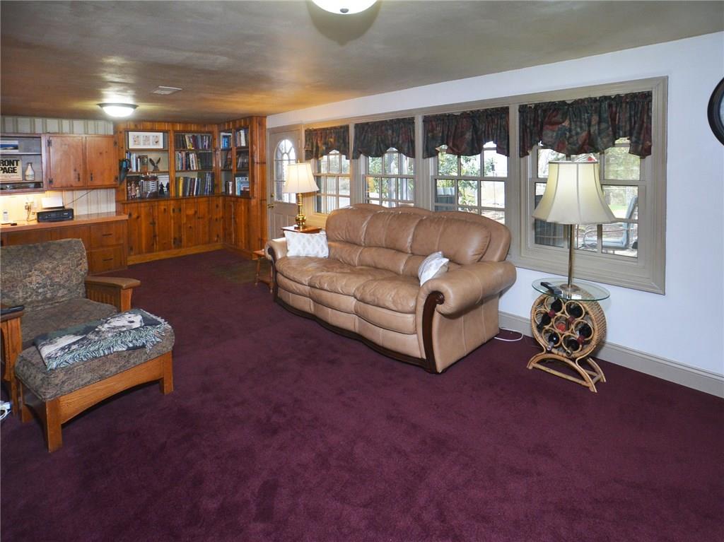 3563 Ridgewood Drive Pittsburgh, PA 15235 - Photo 18 of 25 Gallery Image 18