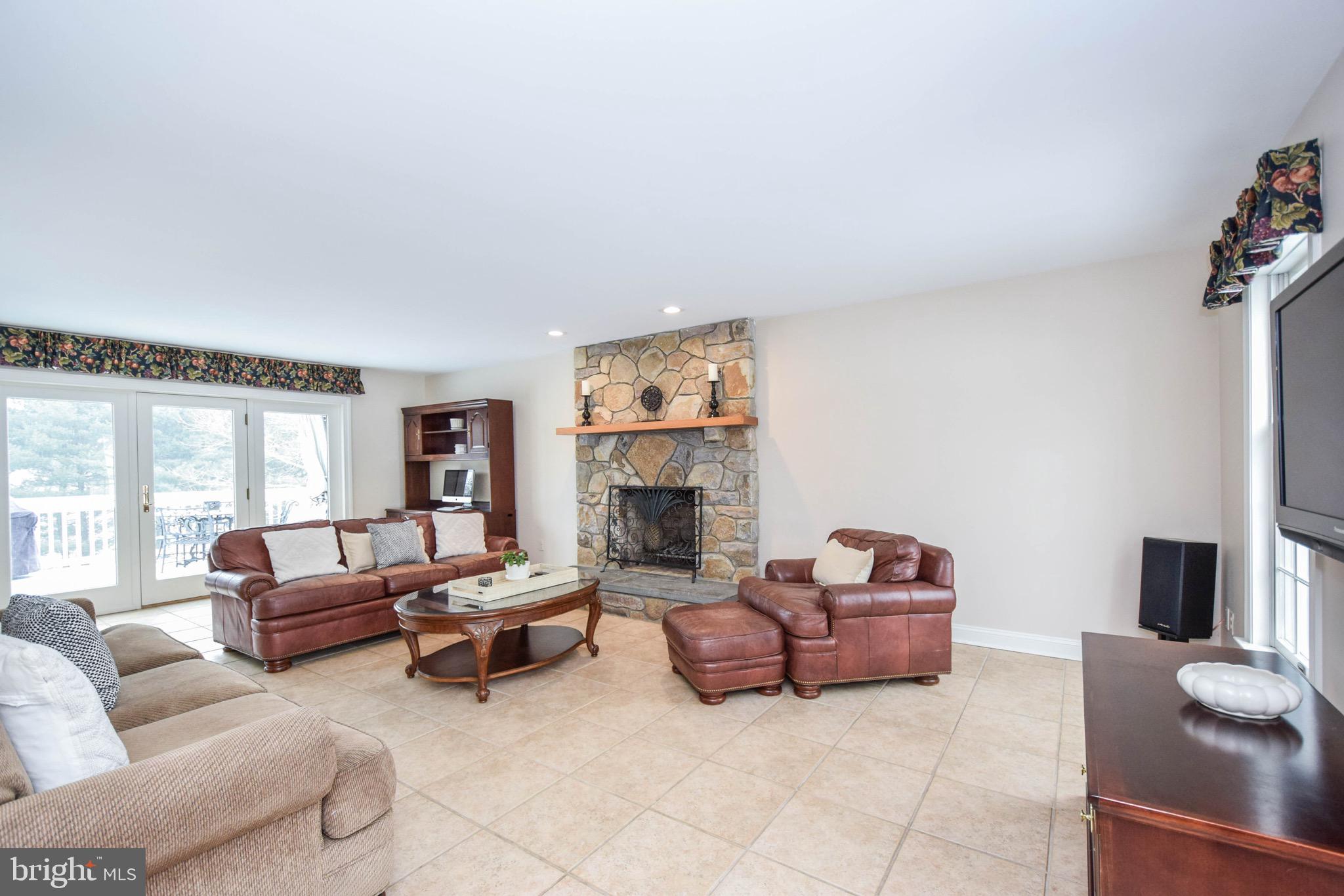 4865 Cheshire Road Doylestown, PA 18902 - Photo 3 of 37 Gallery Image 3