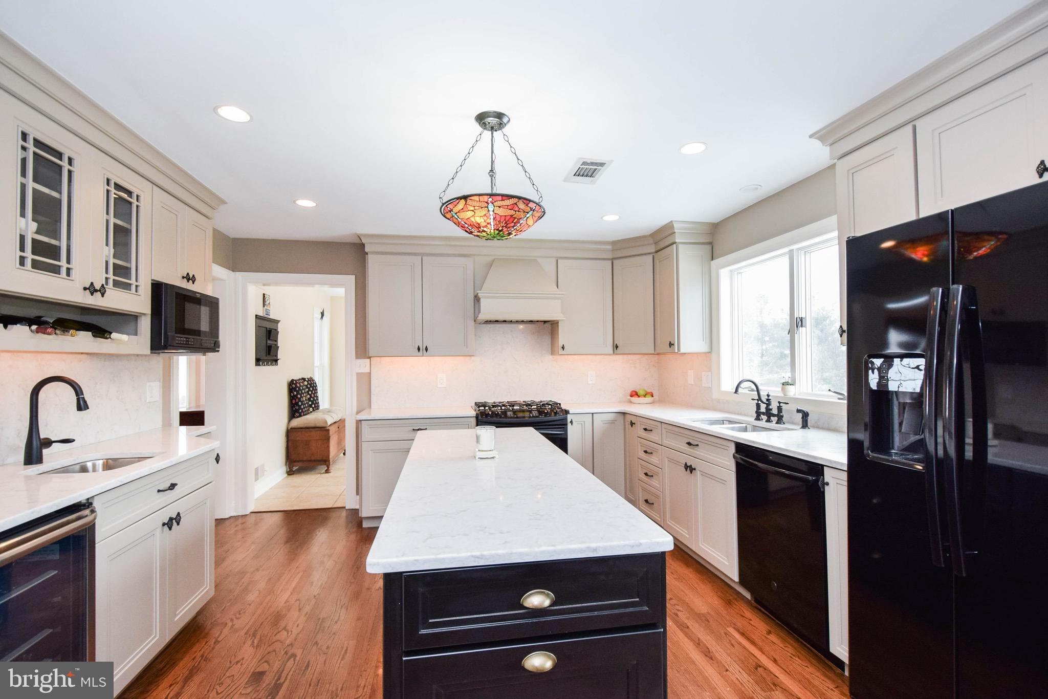 4865 Cheshire Road Doylestown, PA 18902 - Photo 8 of 37 Gallery Image 8