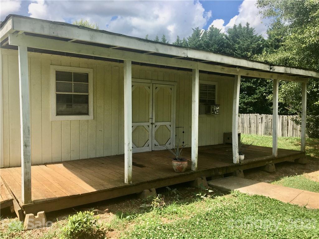 308 Covington Drive Inman, SC 29349 - Photo 22 of 22 an outdoor view of backyard with green space