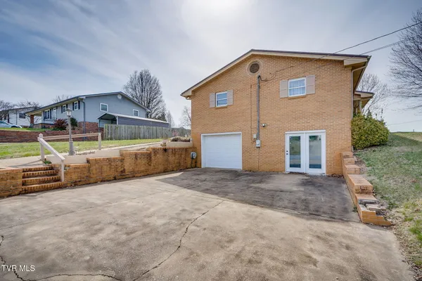 $434,900 | 1301 Kenney Street, Greeneville, TN 37745