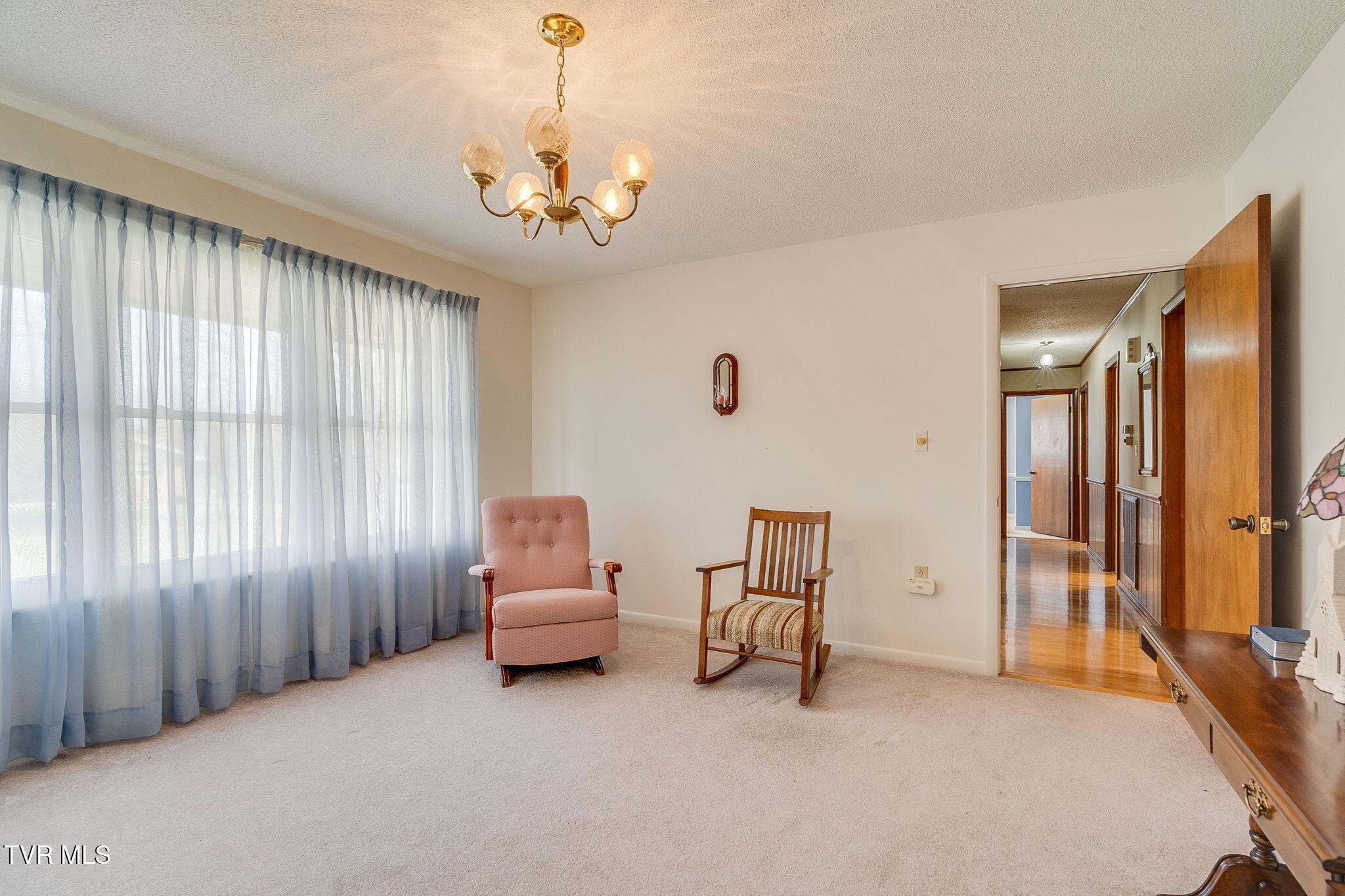 1301 Kenney Street Greeneville, TN 37745 - Photo 6 of 43 006