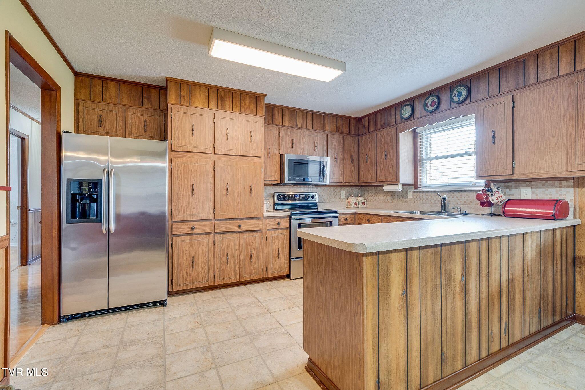 1301 Kenney Street Greeneville, TN 37745 - Photo 9 of 43 009