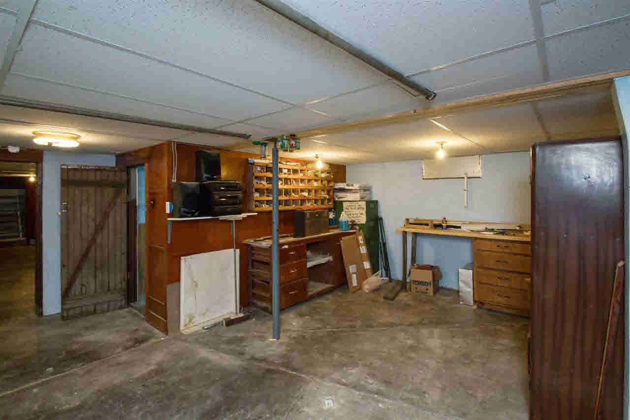 2409 Dunham Street Clinton, IA 52732 - Photo 20 of 24 Gallery Image 20