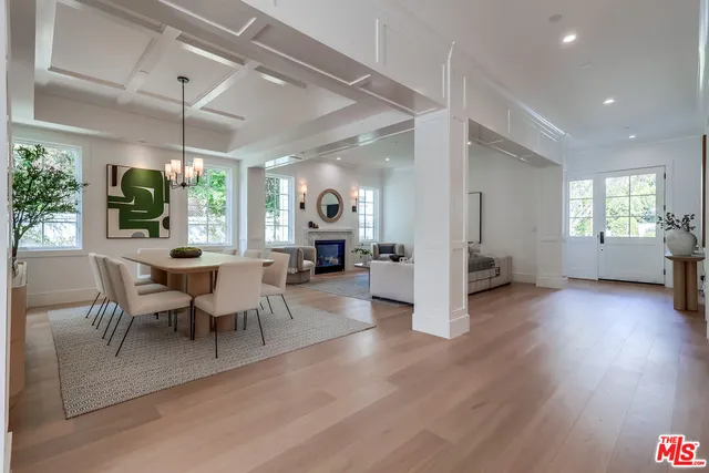 $10,995,000 | 427 North Bundy Drive, Los Angeles, CA 90049