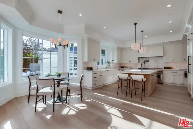 $10,995,000 | 427 North Bundy Drive, Los Angeles, CA 90049