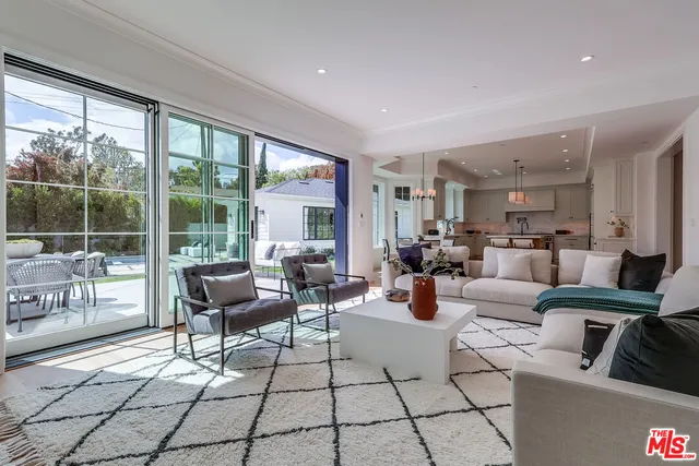 $10,995,000 | 427 North Bundy Drive, Los Angeles, CA 90049