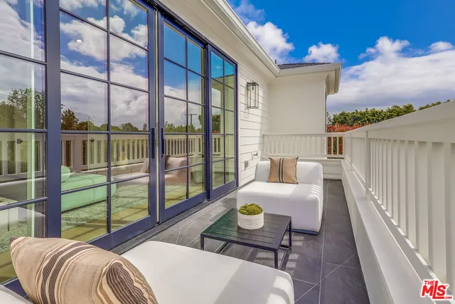 $10,995,000 | 427 North Bundy Drive, Los Angeles, CA 90049