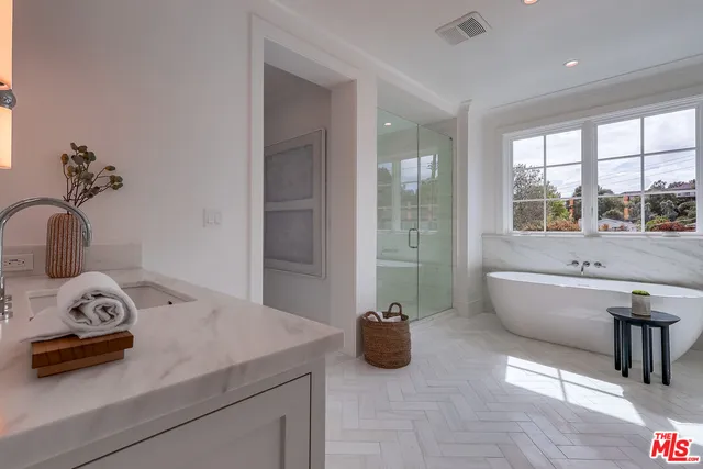 $10,995,000 | 427 North Bundy Drive, Los Angeles, CA 90049