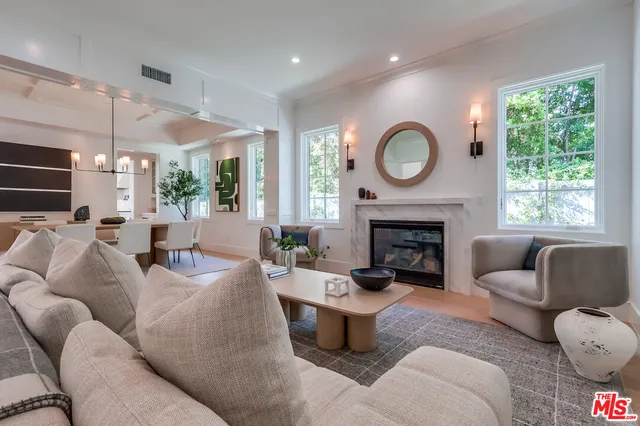 $10,995,000 | 427 North Bundy Drive, Los Angeles, CA 90049