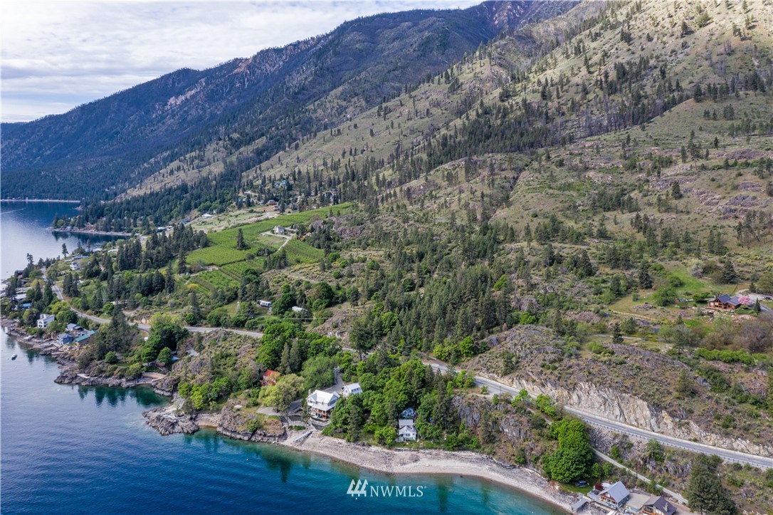 15333 South Lakeshore Road Chelan, WA 98816 - Photo 2 of 6 Gallery Image 2
