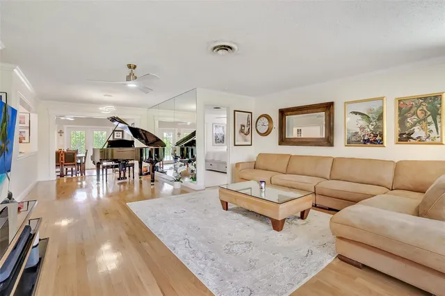 $765,000 | 241 Southwest 13th Street, Boca Raton, FL 33432