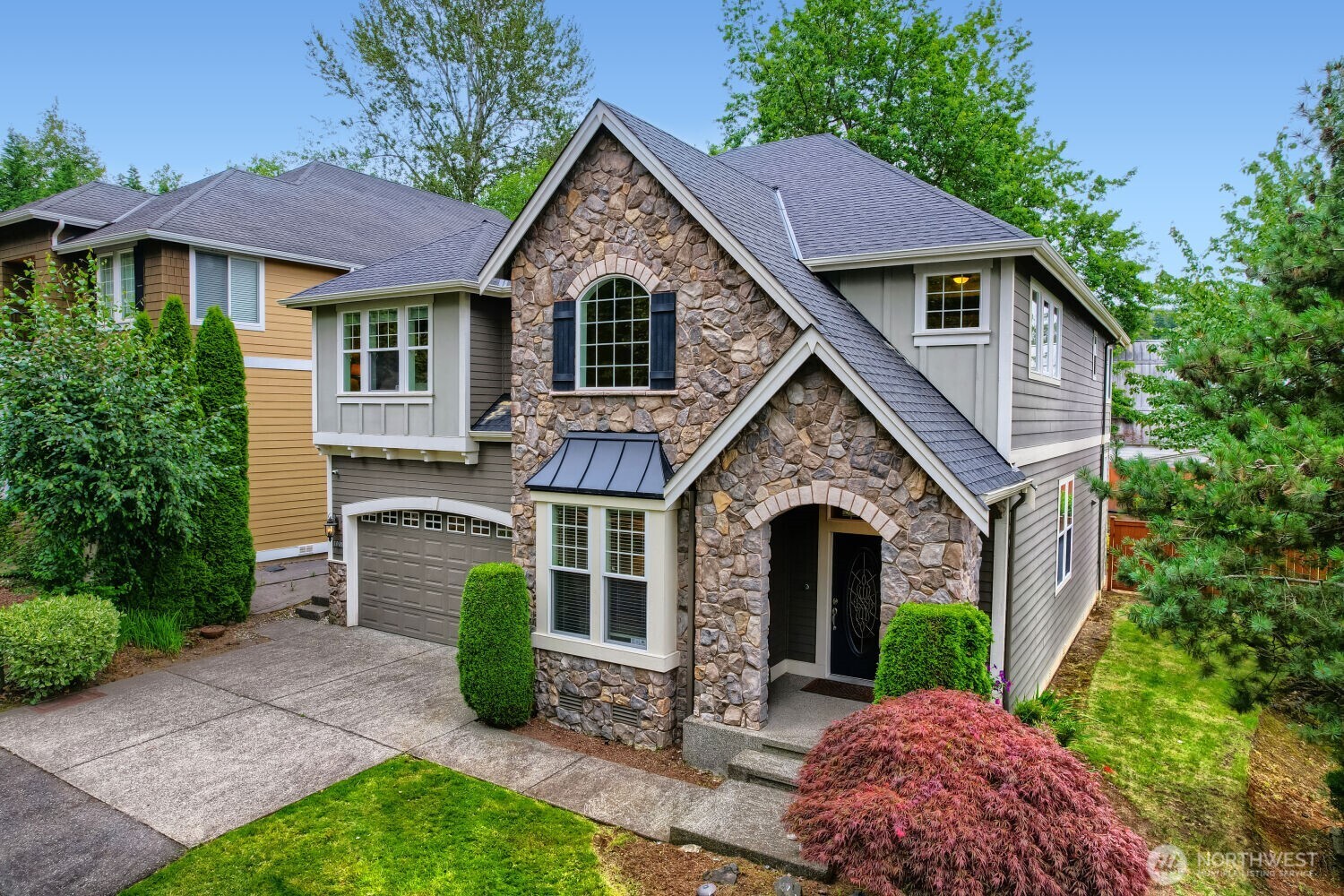 1001 South 38th Court Renton, WA 98055 - Photo 1 of 40 Gallery Image 1