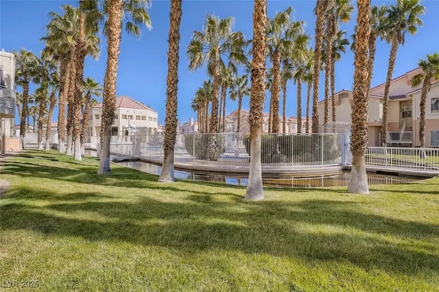 $1,775 | 5000 Red Rock Street, Unit 309B, Las Vegas, NV 89118
