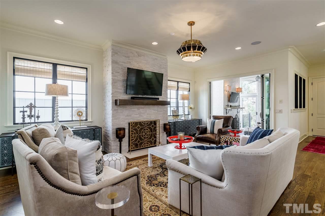 2610 Davis Street Raleigh, NC 27608 - Photo 4 of 30