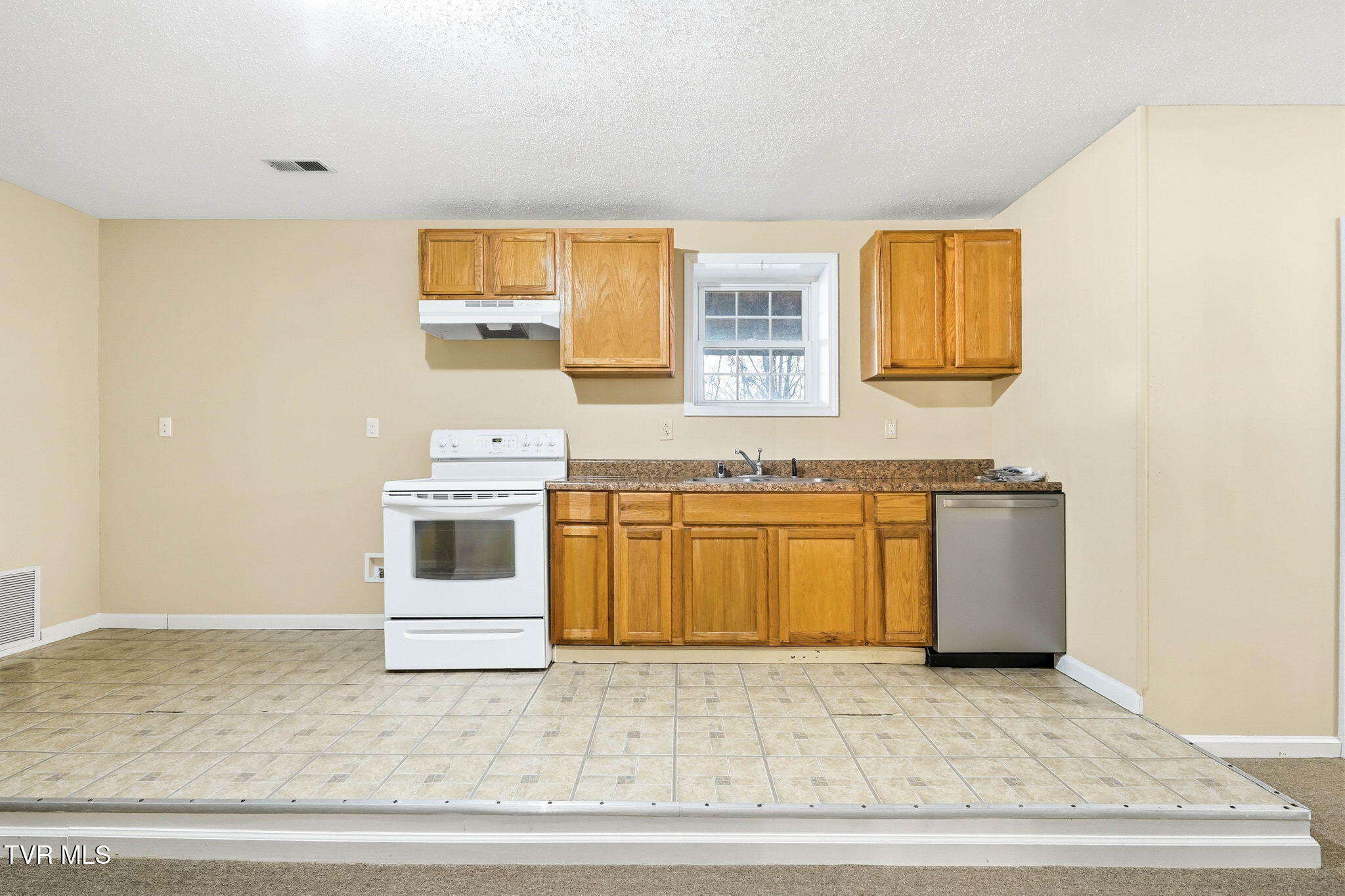 1812 Boones Creek Road Jonesborough, TN 37659 - Photo 51 of 90 51-web-or-mls-1812 Boones Creek Rd-54