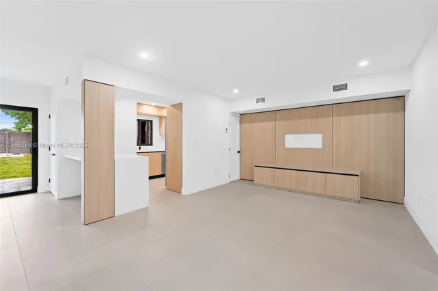 $3,300 | 11089 Southwest 69th Terrace, Miami, FL 33173