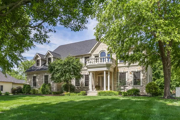 $895,000 | 13715 Violet Meadows Boulevard, Pickerington, OH 43147
