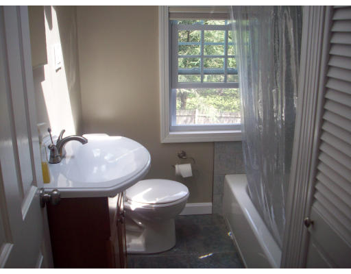 15 Robin Road Wakefield, MA 01880 - Photo 20 of 22 Gallery Image 20