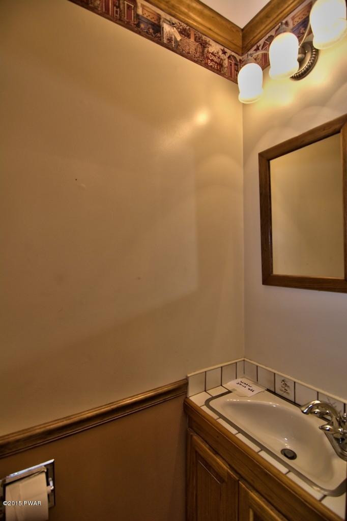 117 Spudeno Road Moscow, PA 18444 - Photo 14 of 59