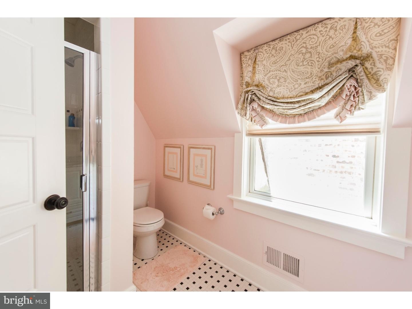 530 Hilaire Road Wayne, PA 19087 - Photo 15 of 19 Bathroom