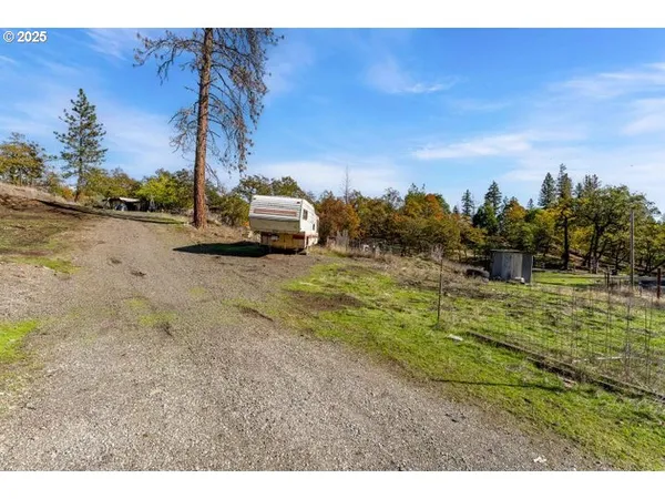 $275,000 | 18922 Antioch Road, White City, OR 97503