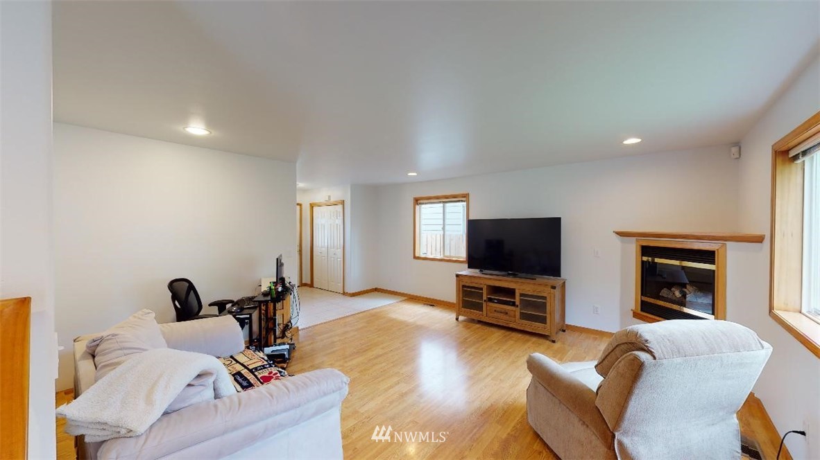 4015 Glengary Road Bellingham, WA 98226 - Photo 5 of 27 Gallery Image 5