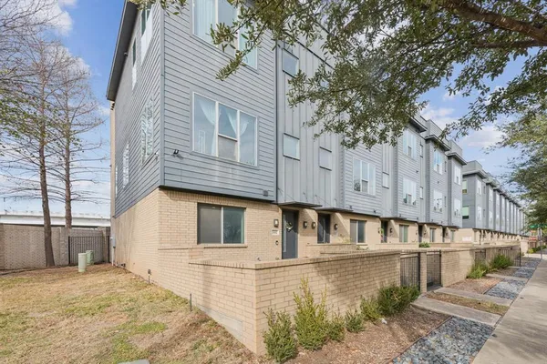 $3,200 | 3002 Zenia Drive, Dallas, TX 75204