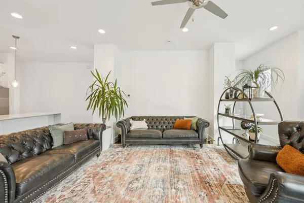 $3,200 | 3002 Zenia Drive, Dallas, TX 75204