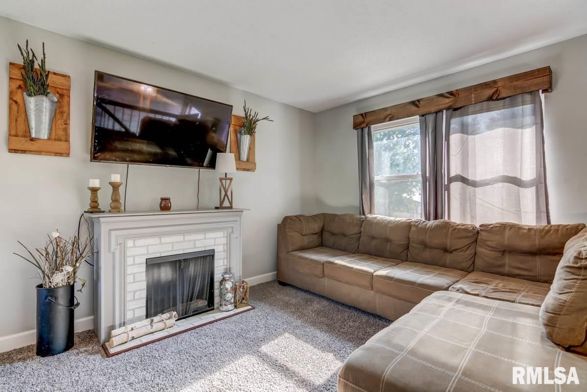 3913 Jonquil Lane Springfield, IL 62707 - Photo 11 of 35