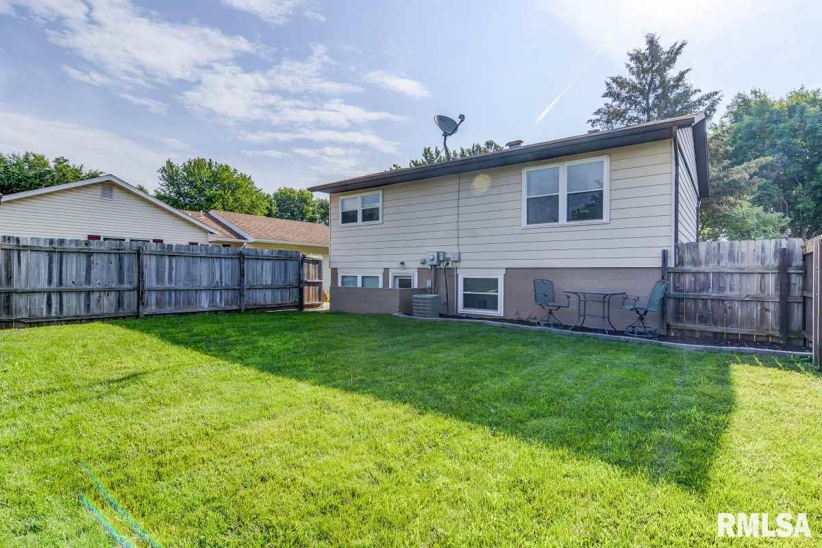 3913 Jonquil Lane Springfield, IL 62707 - Photo 7 of 35