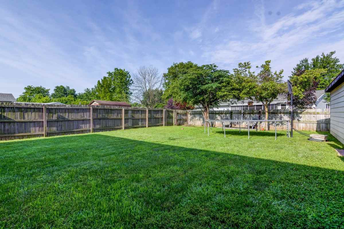 3913 Jonquil Lane Springfield, IL 62707 - Photo 8 of 35
