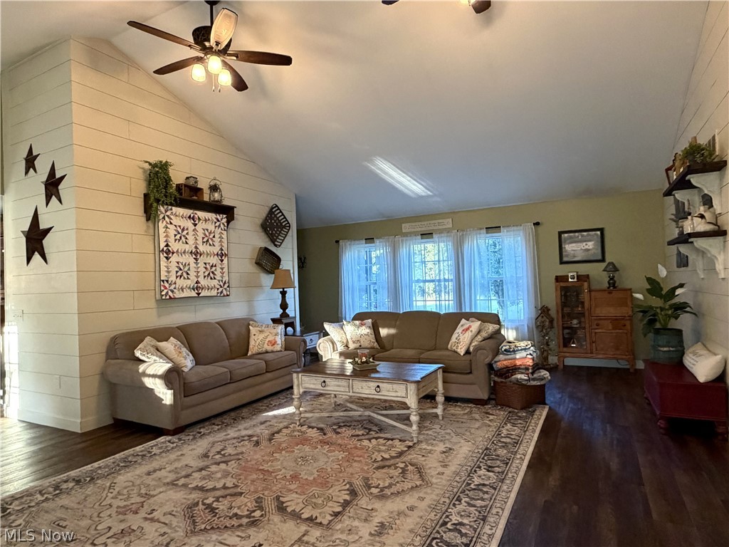 8533 South Girdle Road Middlefield, OH 44062 - Photo 9 of 41