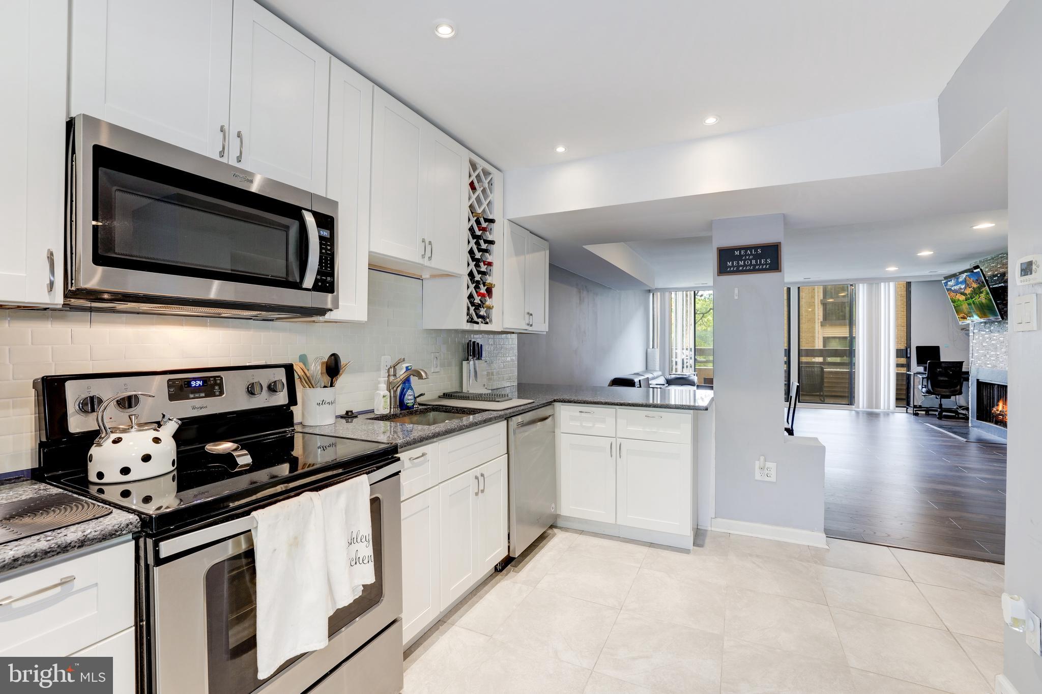 11626 Ivystone Court, Unit 3B1 Reston, VA 20191 - Photo 11 of 51