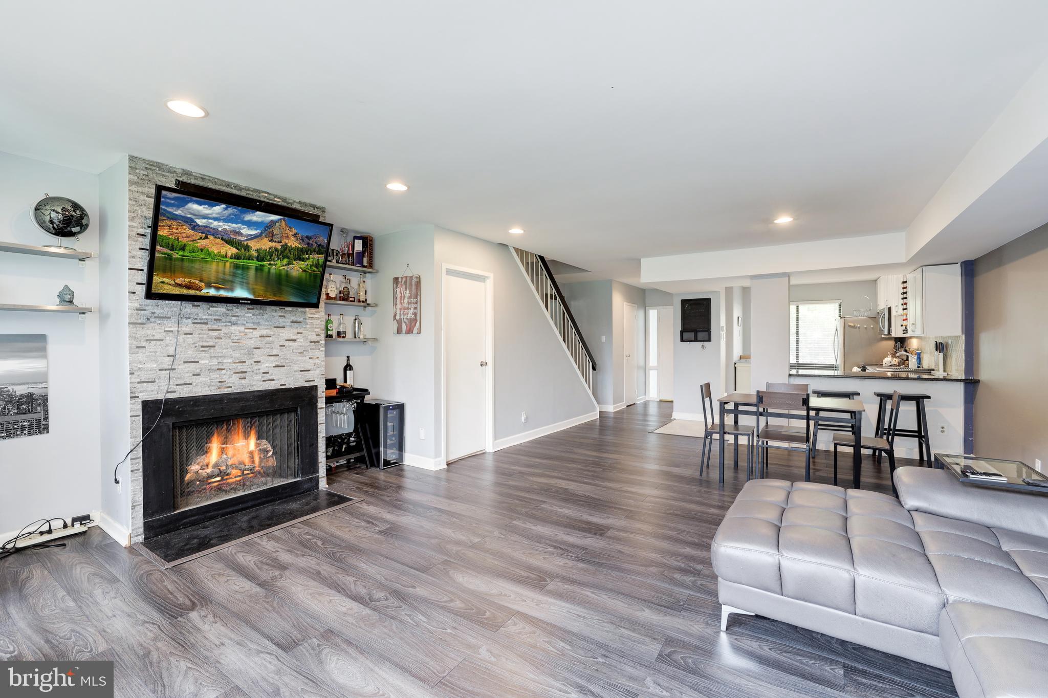 11626 Ivystone Court, Unit 3B1 Reston, VA 20191 - Photo 16 of 51