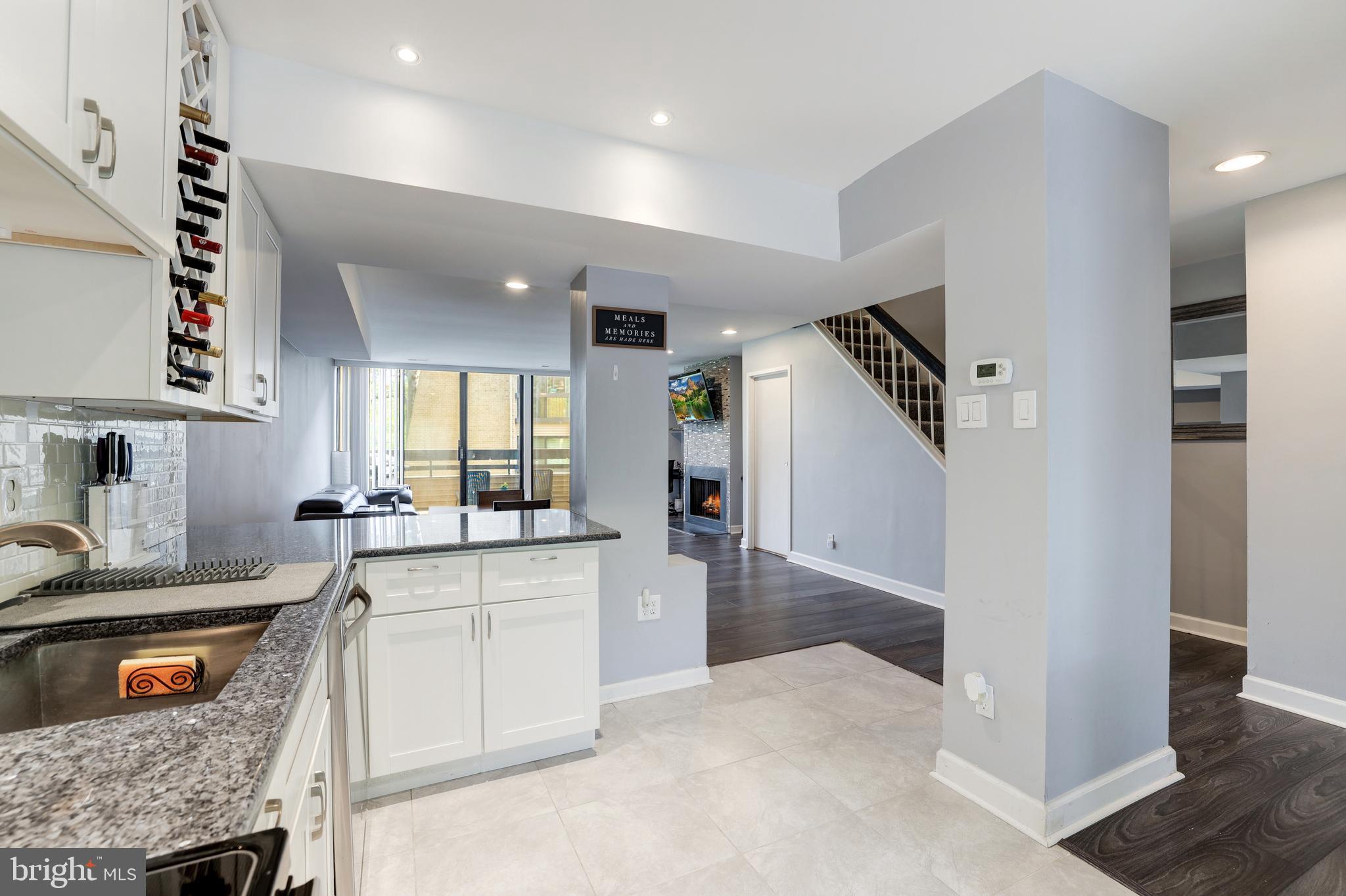 11626 Ivystone Court, Unit 3B1 Reston, VA 20191 - Photo 8 of 51