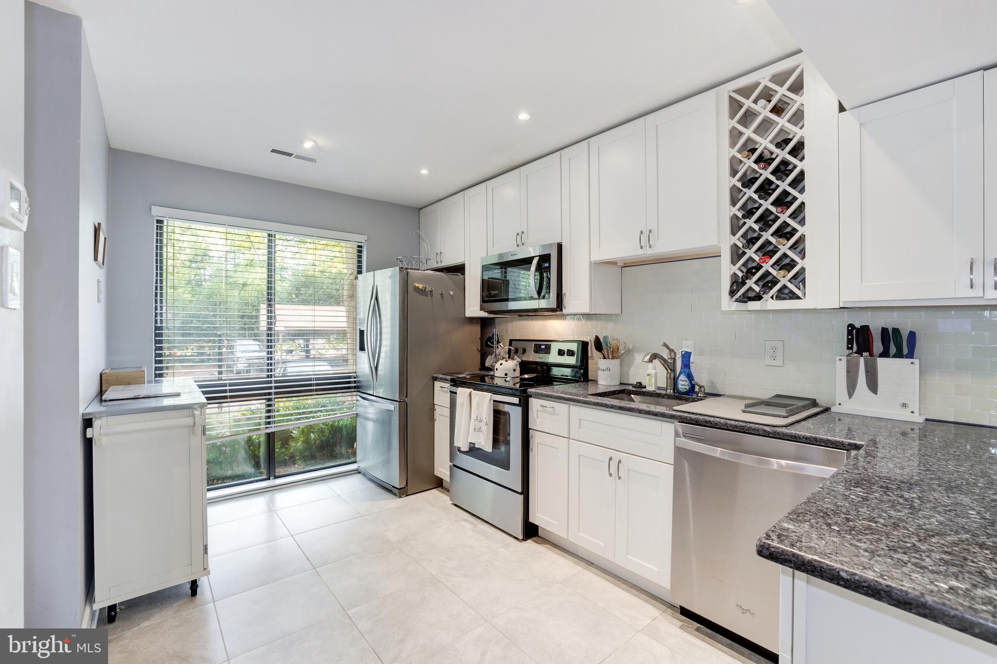 11626 Ivystone Court, Unit 3B1 Reston, VA 20191 - Photo 9 of 51