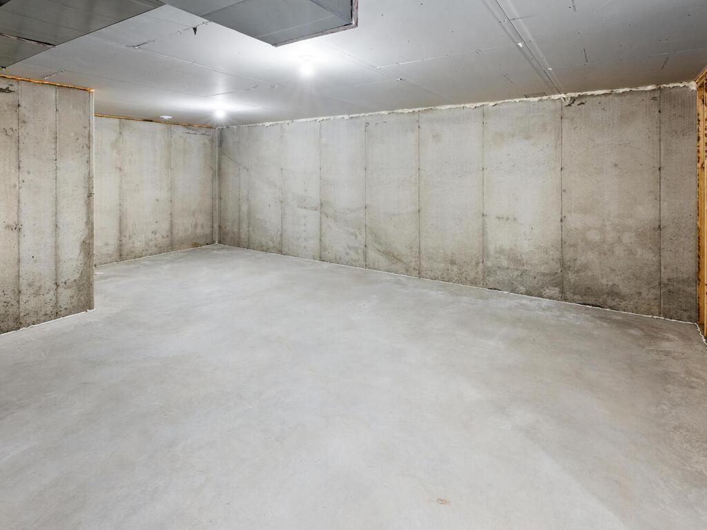 7739 Adler Trail Inver Grove Heights, MN 55077 - Photo 35 of 49