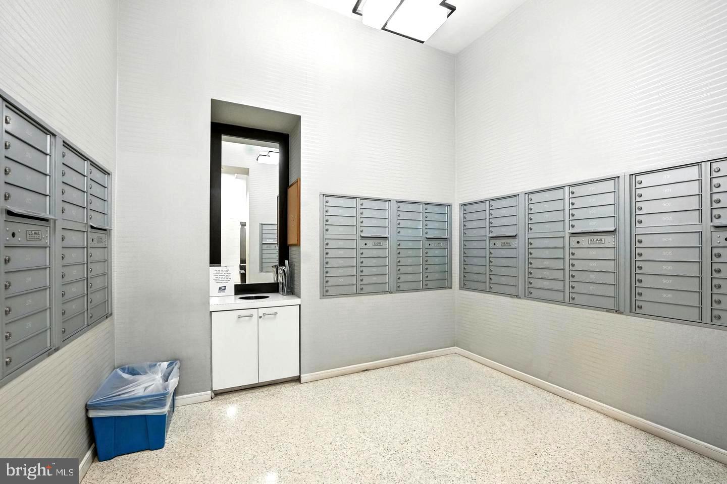 157 Fleet Street, Unit PH14 Oxon Hill, MD 20745 - Photo 18 of 27 a bathroom with a bathtub and next to a window