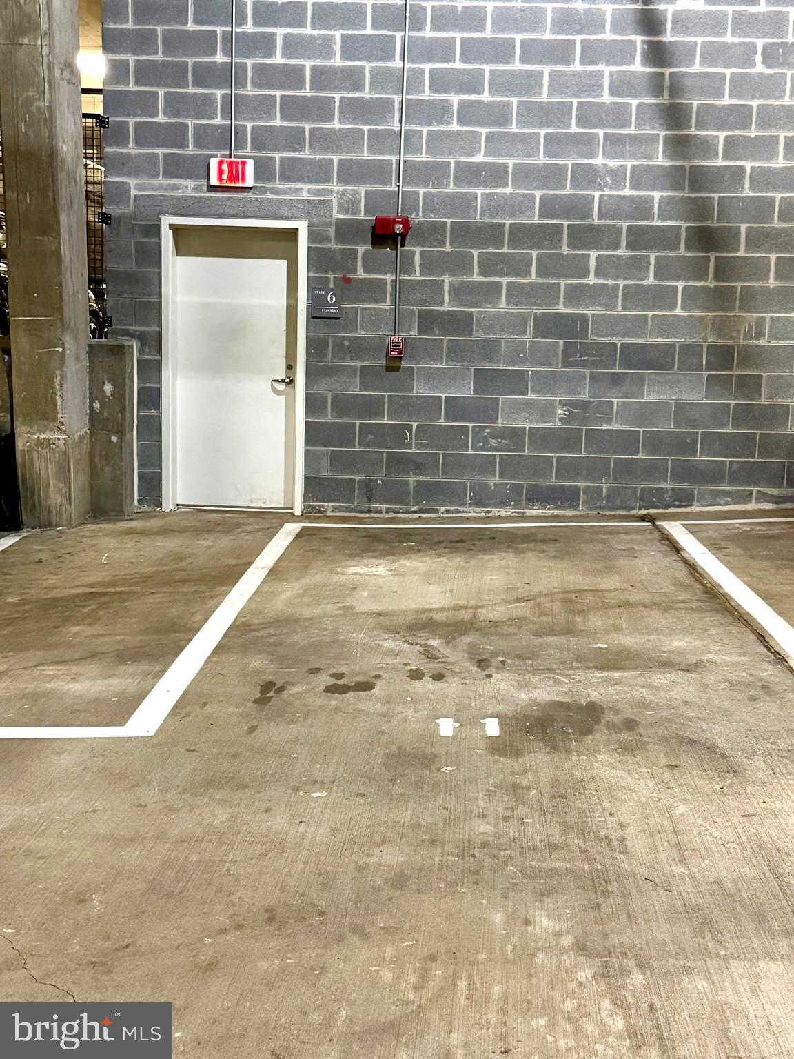 157 Fleet Street, Unit PH14 Oxon Hill, MD 20745 - Photo 19 of 27 a view of a fireplace