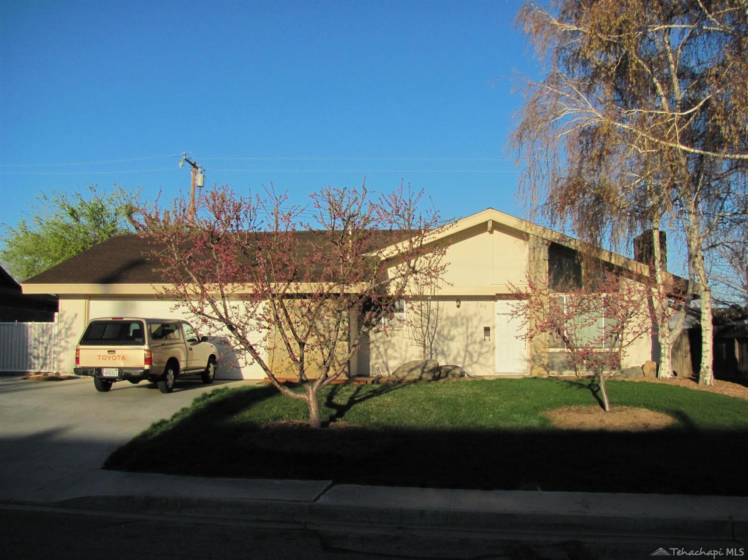 705 Mulberry Street Tehachapi, CA 93561 - Photo 30 of 31 Gallery Image 30