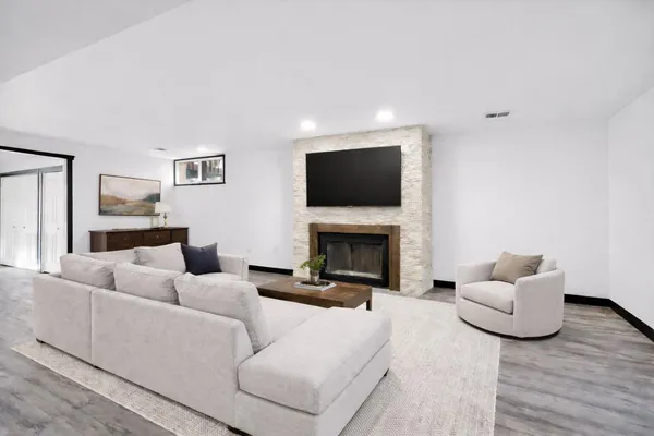 $409,000 | 3005 Silhavy Road, Valparaiso, IN 46383