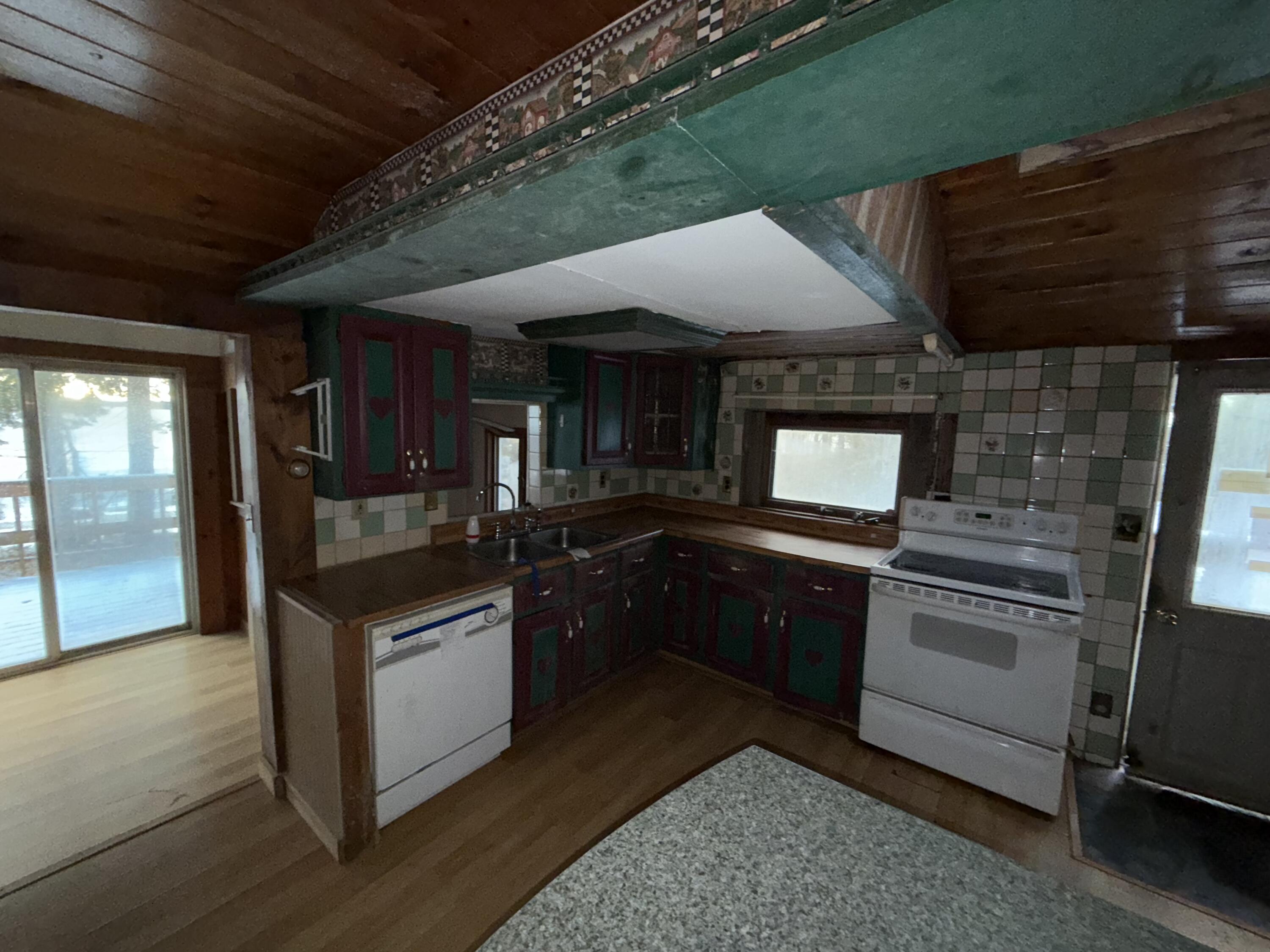 140 Luckys Landing Road Glenburn, ME 04401 - Photo 6 of 14 IMG_0127