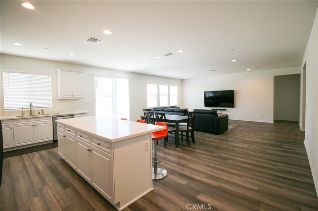 31516 Buckeye Way Menifee, CA 92584 - Photo 5 of 22