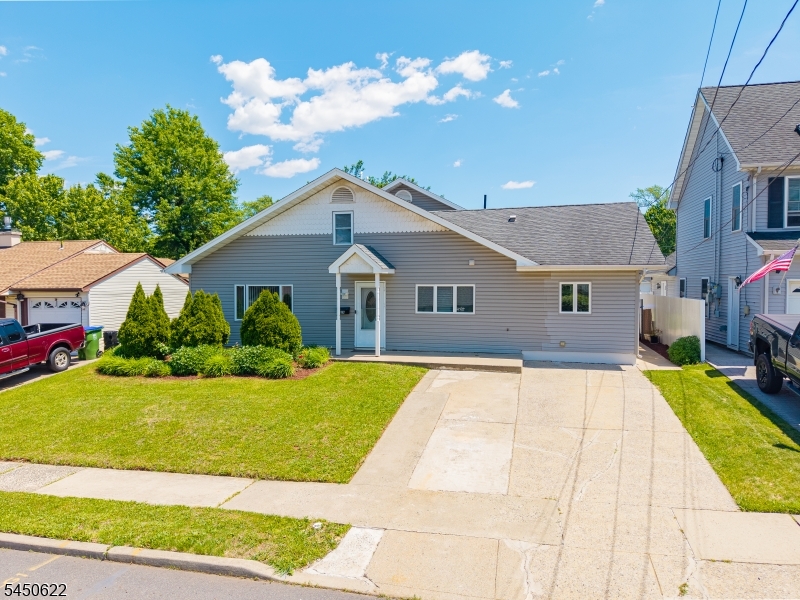 24 Winthrop Road Edison, NJ 08817 - Photo 2 of 14