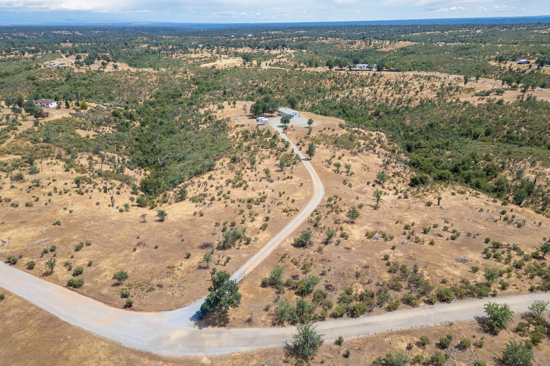 14853 Cobblestone Lane Anderson, CA 96007 - Photo 4 of 30 DJI_0050-HDR