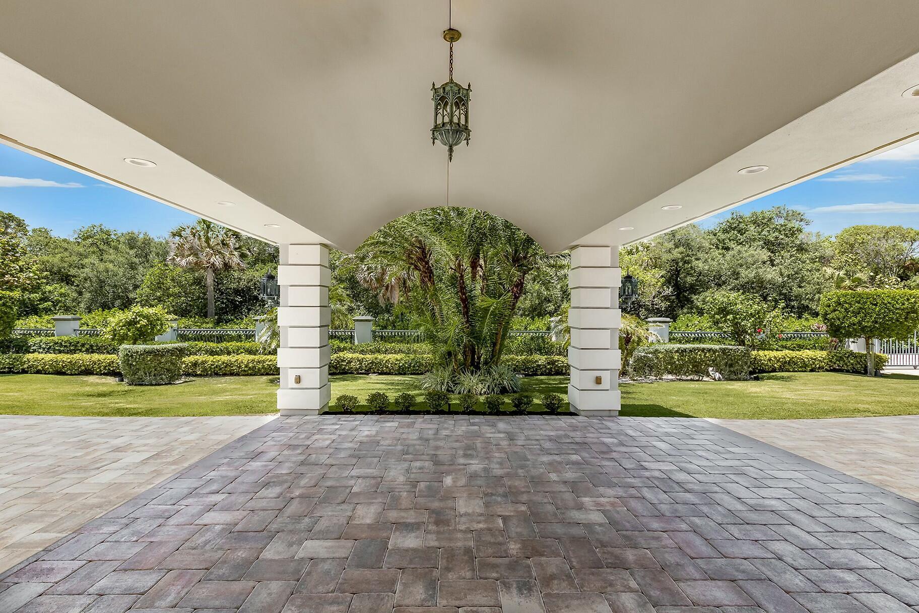 477 South Beach Road Jupiter Island, FL 33455 - Photo 33 of 54 tempImageWgROk4