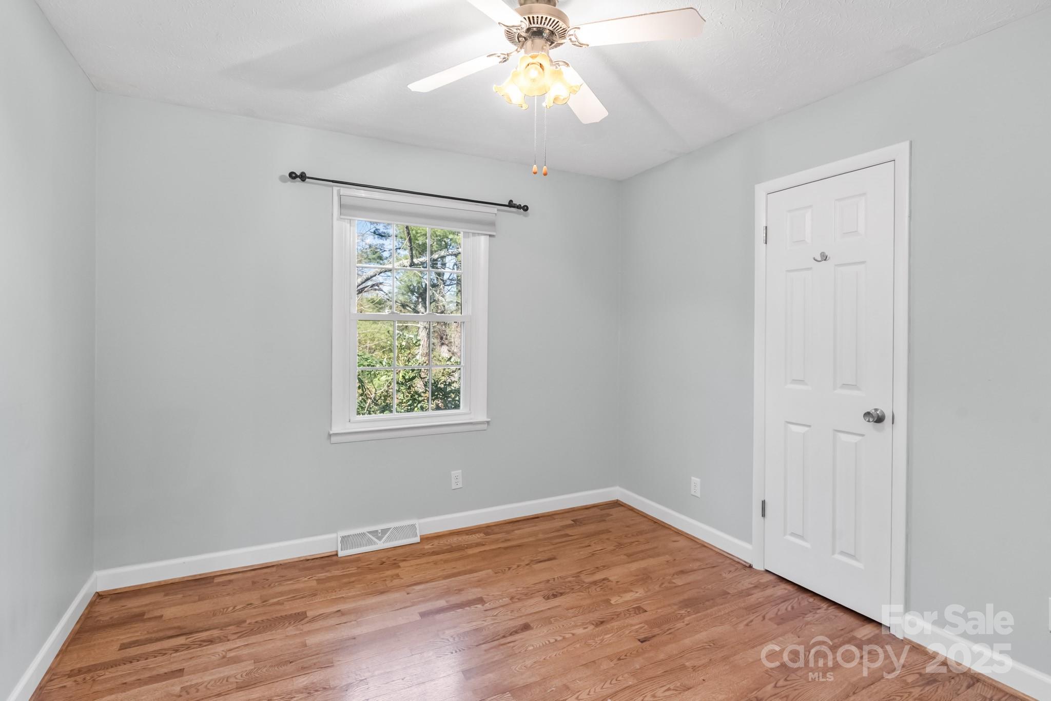 61 Frisbee Road Leicester, NC 28748 - Photo 14 of 26 Gallery Image 14