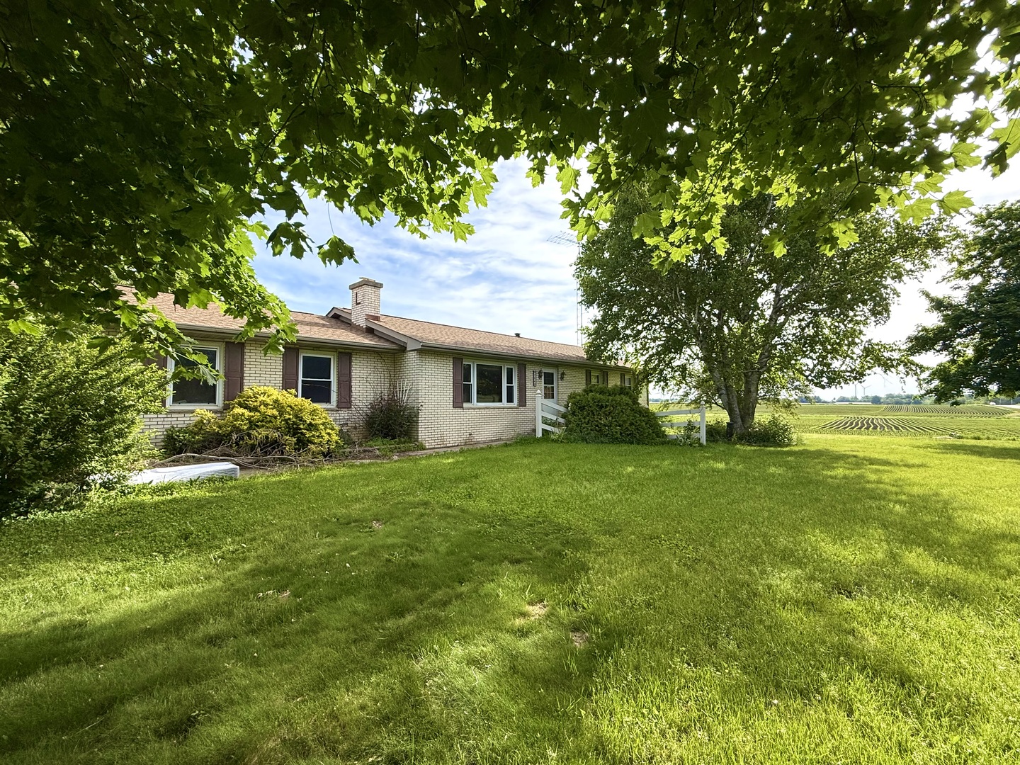 704 Carnahan Road Compton, IL 61318 - Photo 1 of 26