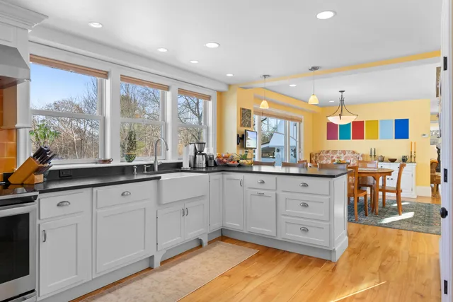 $1,200,000 | 902 Dutch Neck Road, Waldoboro, ME 04572